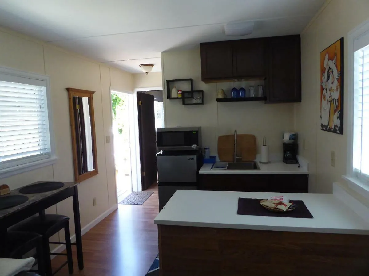 Sweet Tiny House Apartment Kent